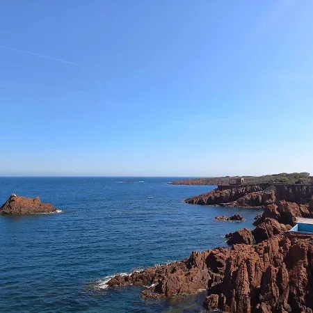 Magnifique Sur L'eau Anthéor *